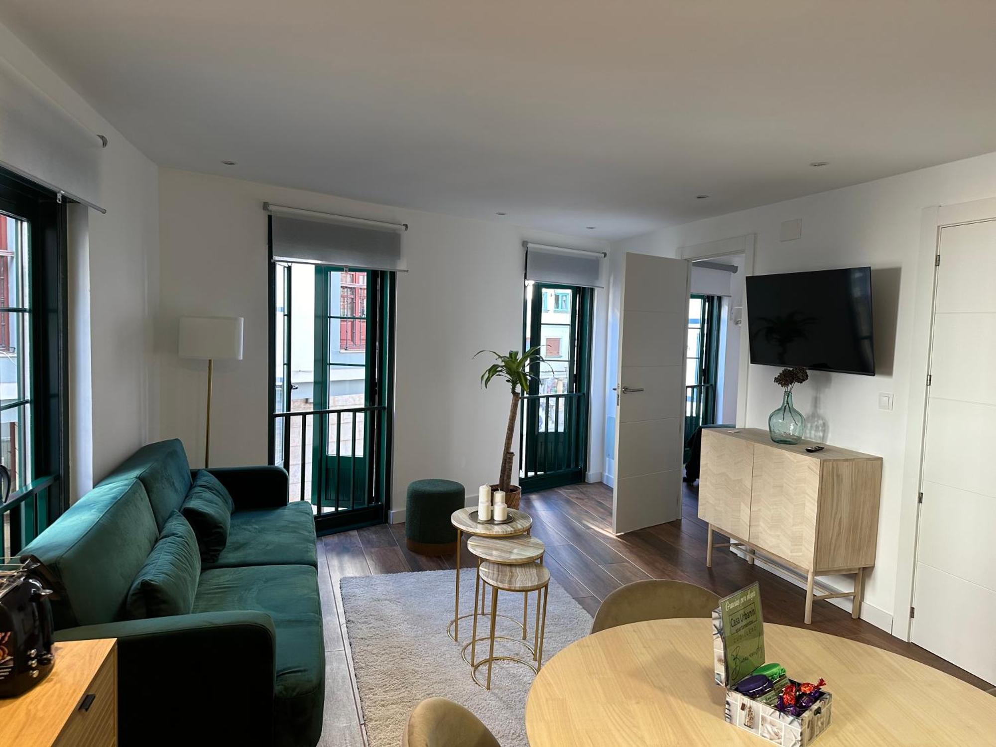 Apartamentos Urbanin I Plaza Ayuntamiento กูดีเยโร ภายนอก รูปภาพ