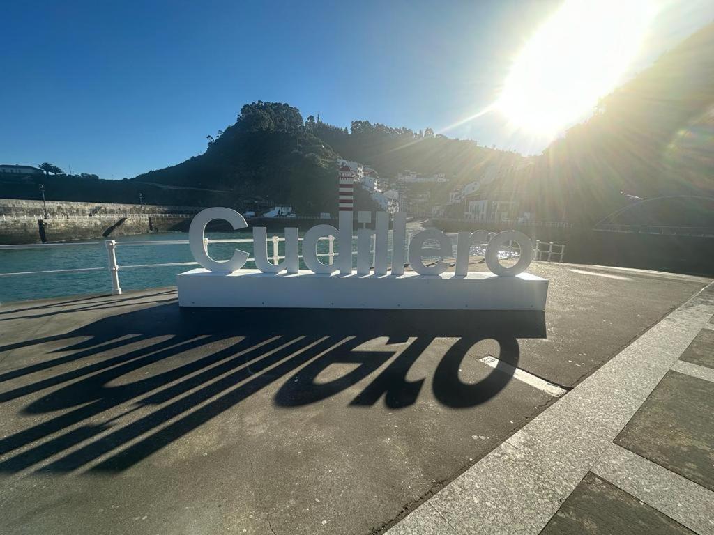 Apartamentos Urbanin I Plaza Ayuntamiento กูดีเยโร ภายนอก รูปภาพ